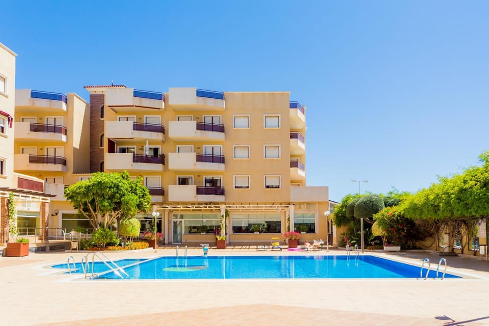 Property building, Swimming pool