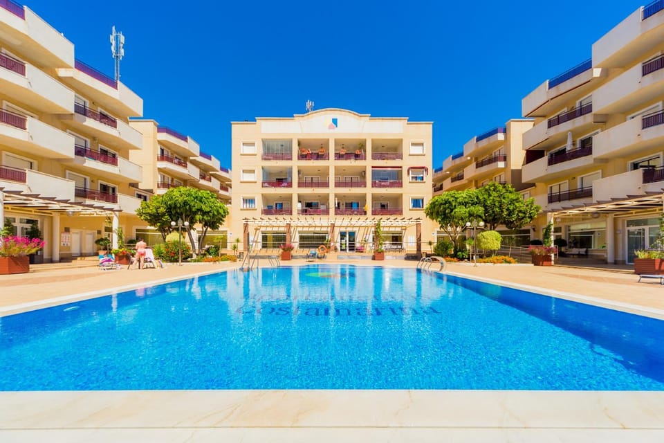Property building, Swimming pool
