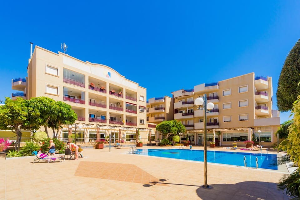 Property building, Swimming pool