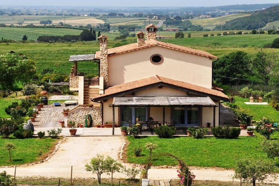 montecristo country house Villa in Tuscany
