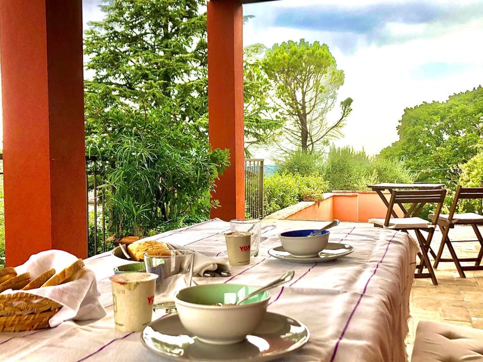 Patio, Natural landscape, Garden, Balcony/Terrace, Dining area, Garden view, Breakfast