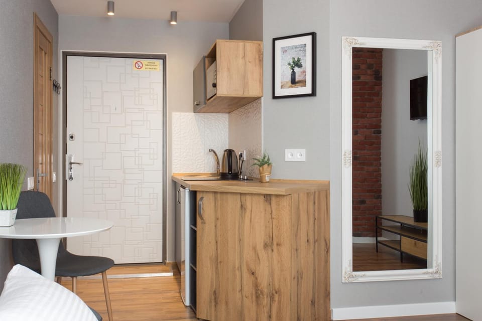 Coffee/tea facilities, Kitchen or kitchenette, Dining area