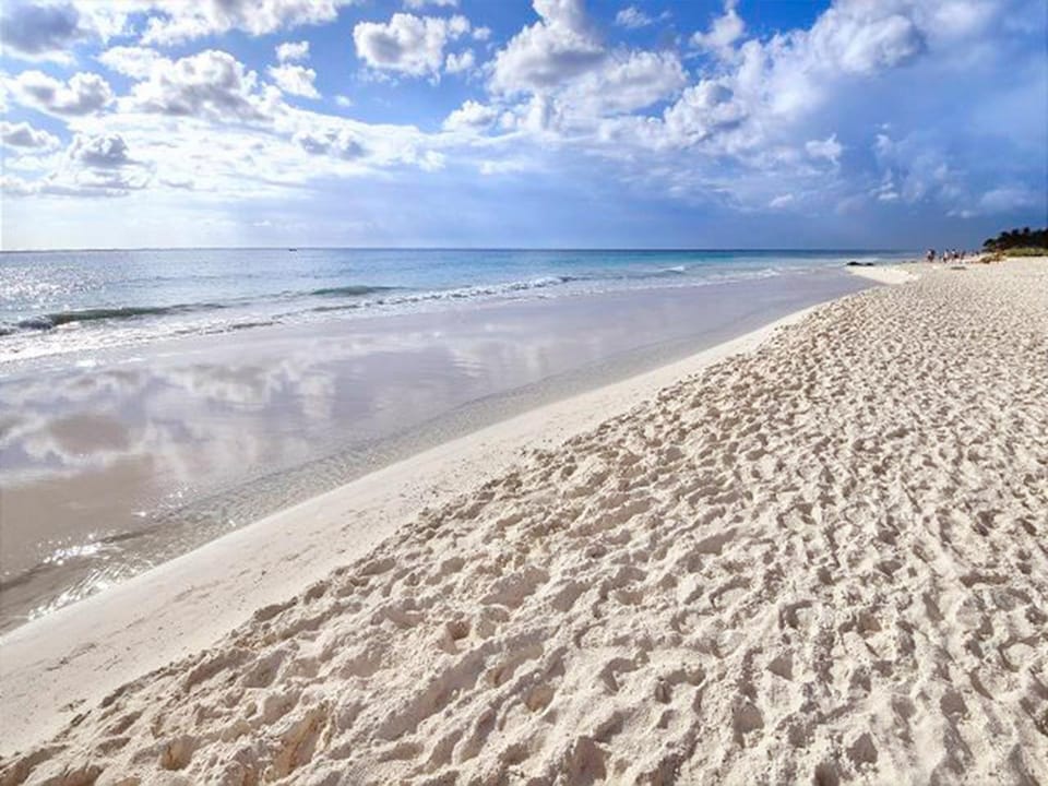 Xaman Ha Beach Front Condo Apartment in Playa del Carmen