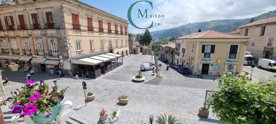 Nearby landmark, Day, Neighbourhood, Natural landscape, City view, Street view, Location