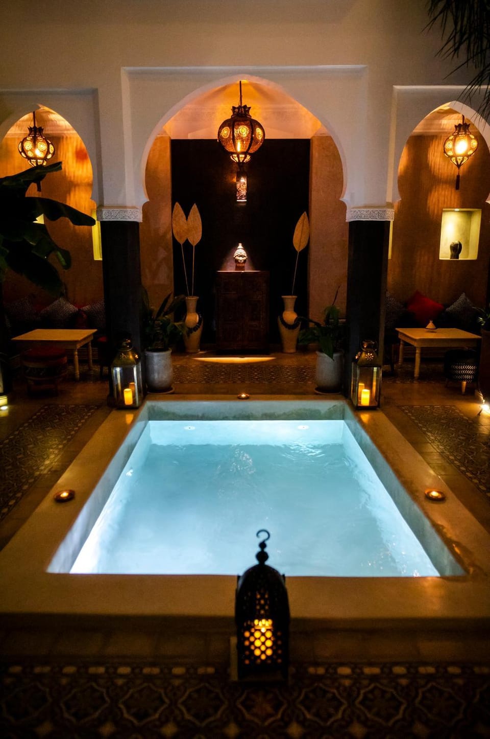 Property building, Pool view, Swimming pool