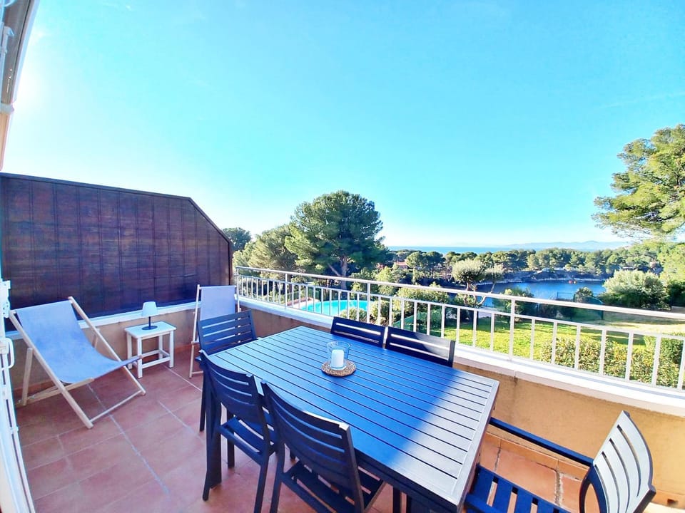 Balcony/Terrace, Balcony/Terrace