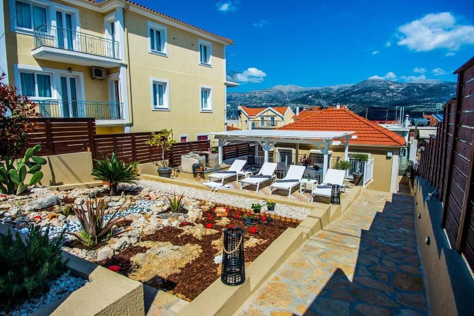 Avocado villa offering peace and relaxation Villa in Argostolion