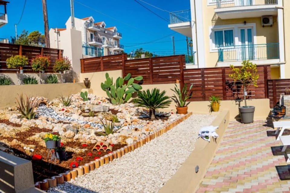 Avocado villa offering peace and relaxation Villa in Argostolion