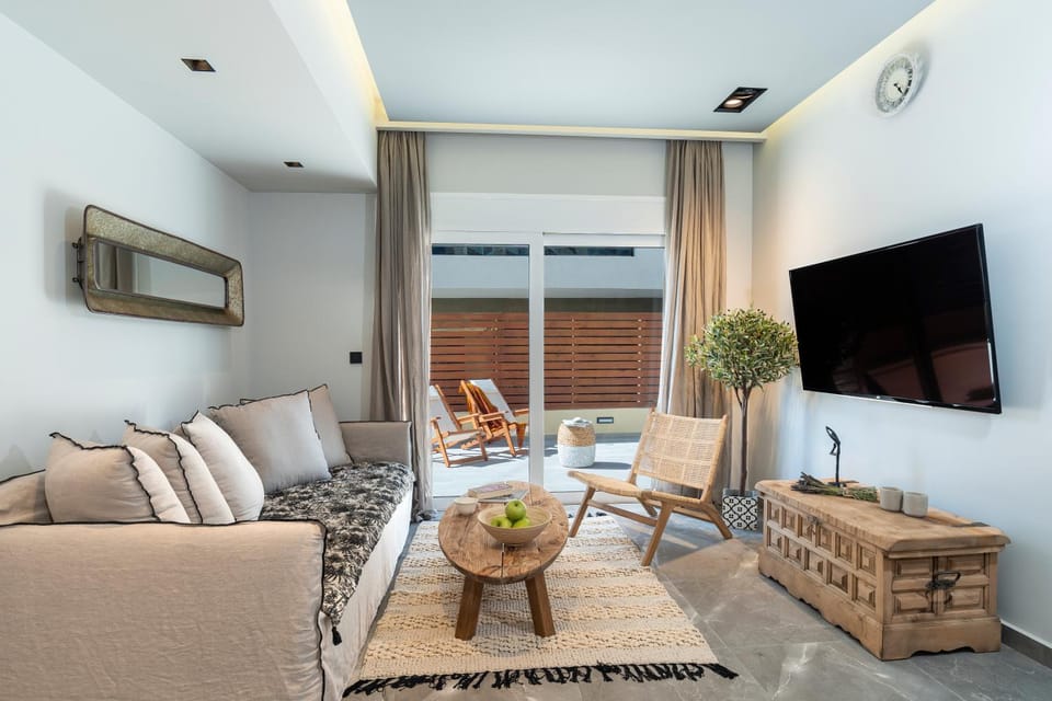 TV and multimedia, Living room, Seating area