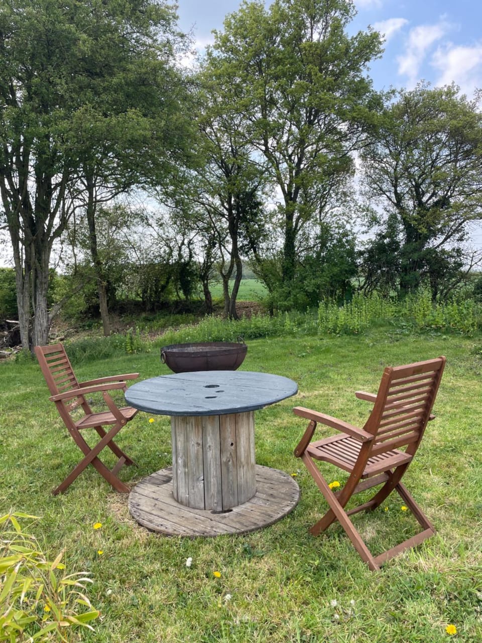 BBQ facilities, Seating area