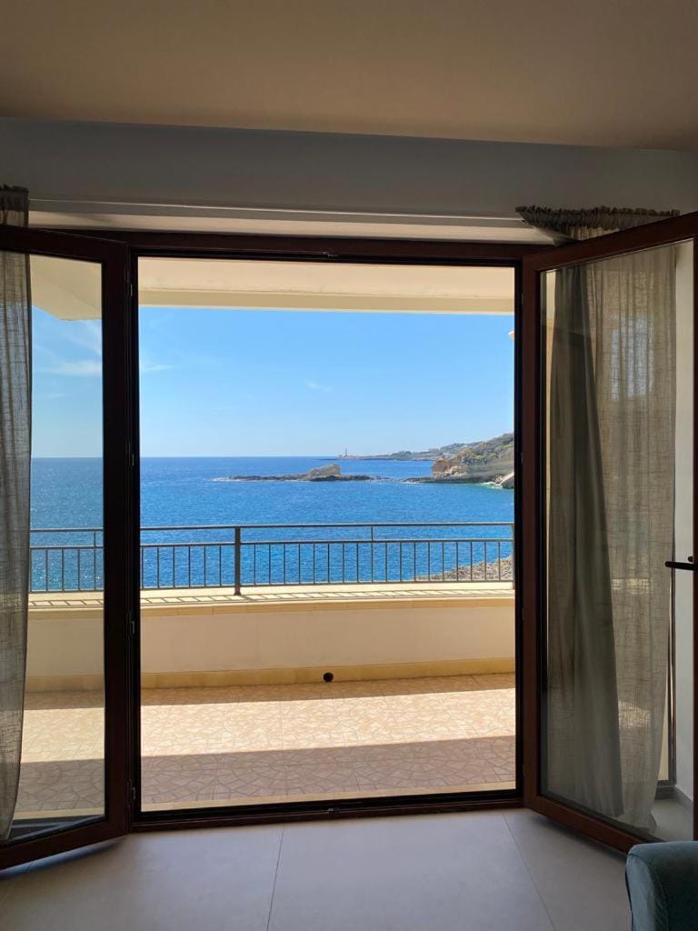 I Tri Scogghi , il mare dalla tua camera da letto House in Augusta