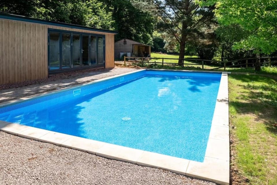 Swimming pool, Swimming pool