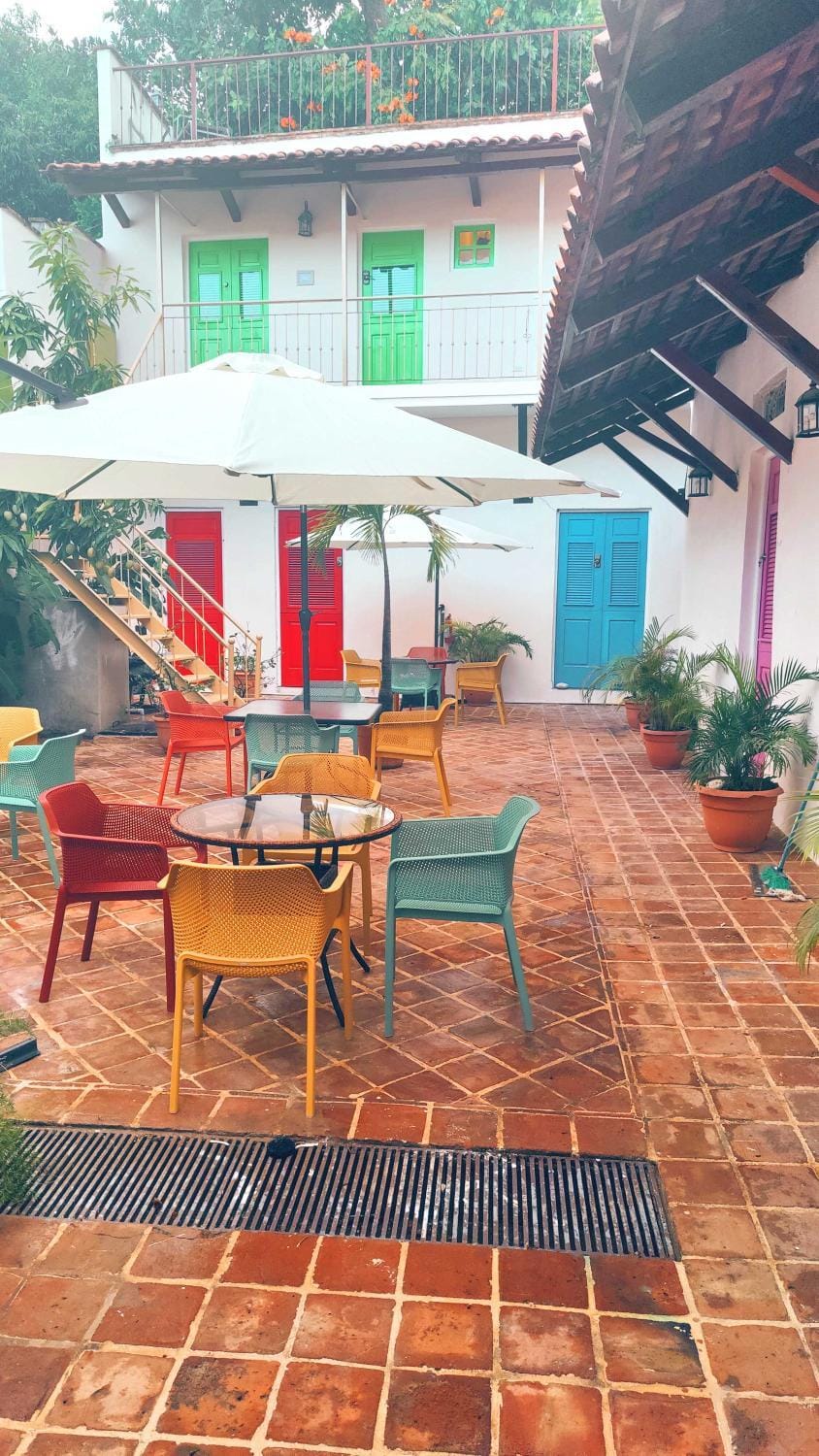 Patio, Dining area