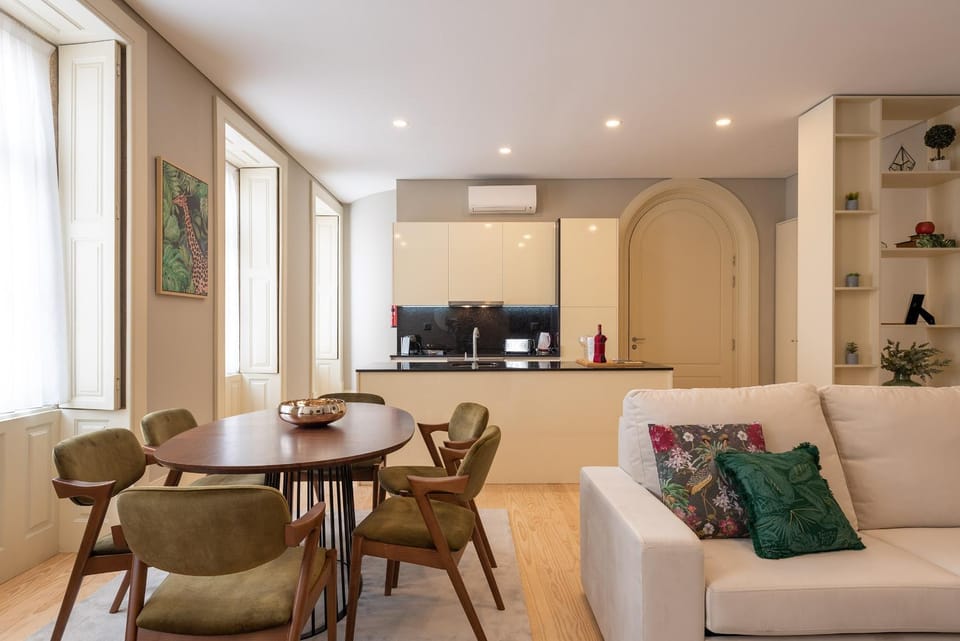 CC Downtown Palace - F Apartment in Porto
