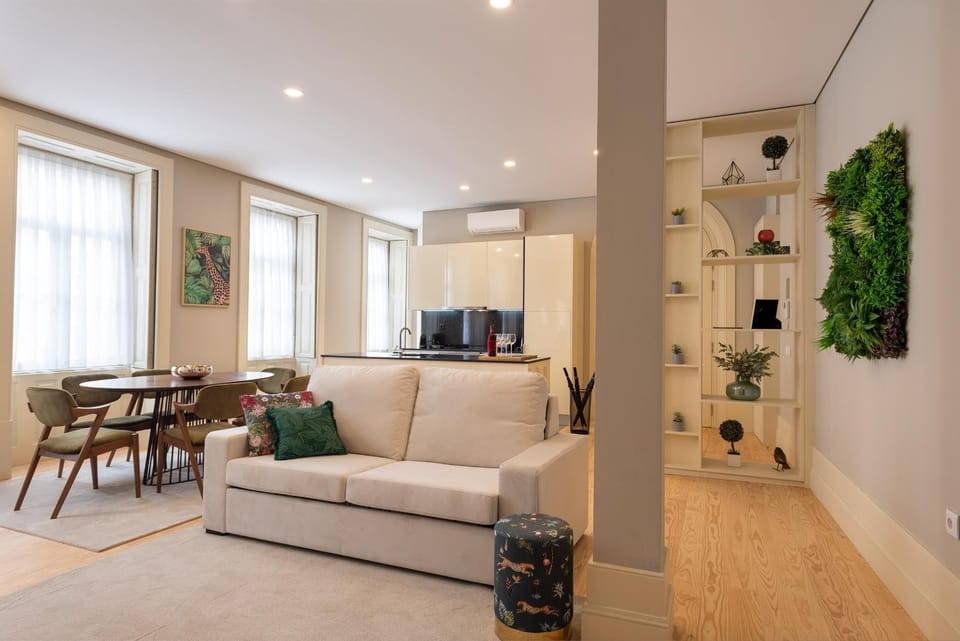 CC Downtown Palace - F Apartment in Porto