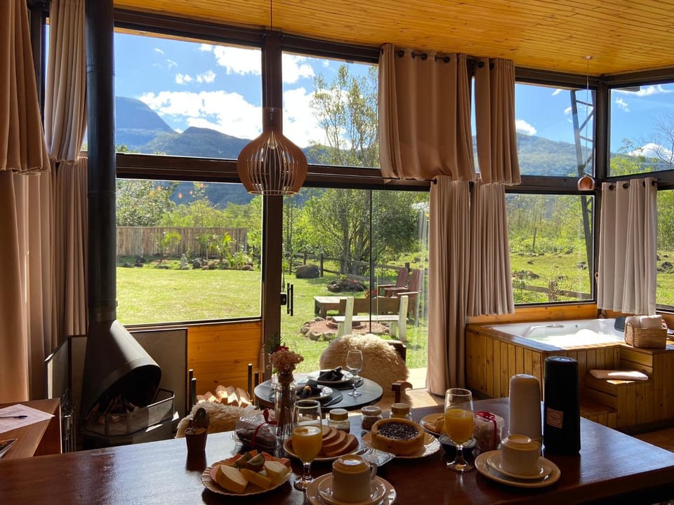 Natural landscape, Breakfast