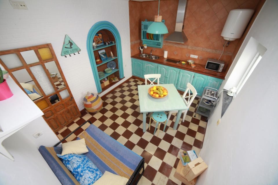 Kitchen or kitchenette, Living room