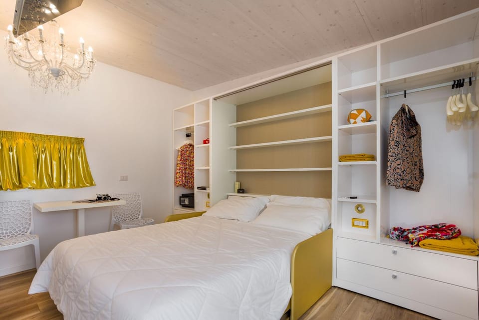 Bed, Photo of the whole room, Bedroom, wardrobe
