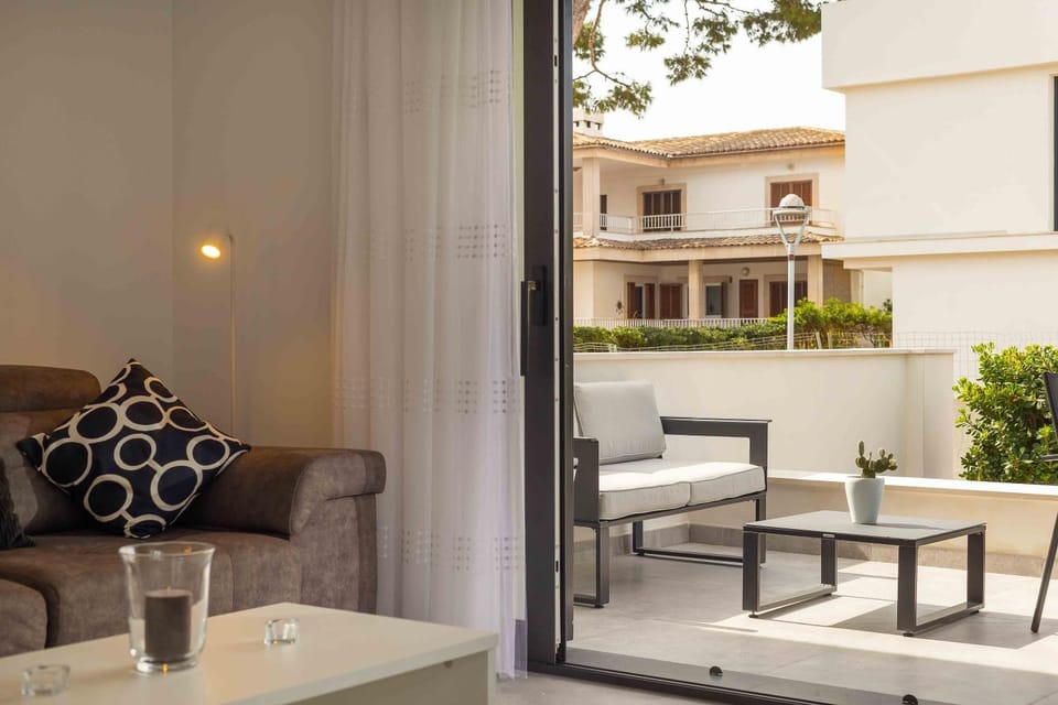 Balcony/Terrace, Living room