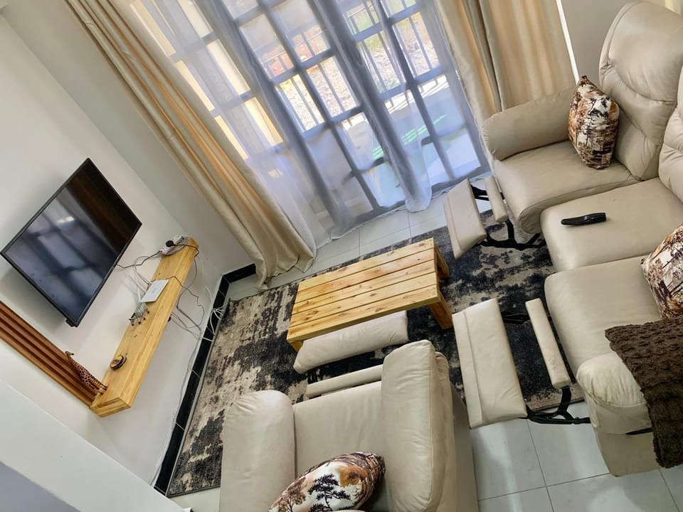 TV and multimedia, Seating area