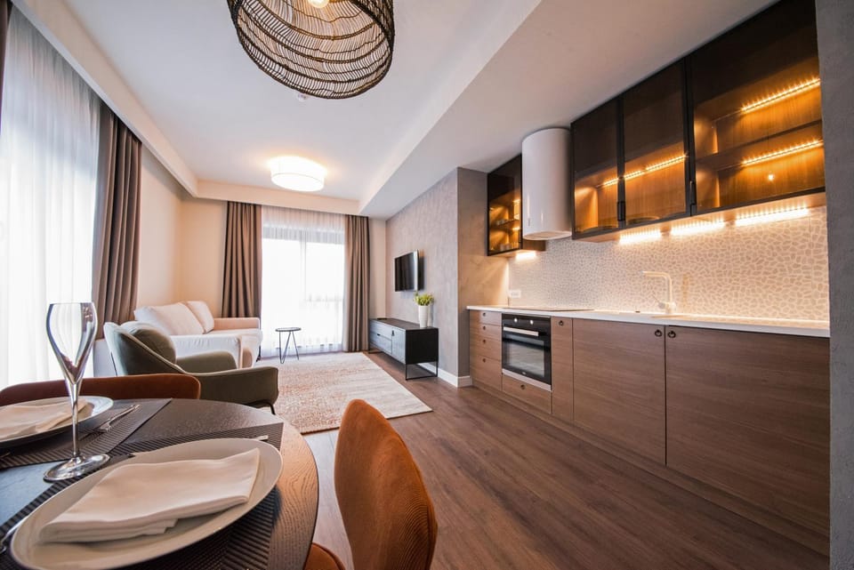 Living room, Seating area, Dining area