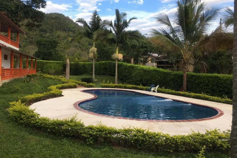 Casa Campestre Privada El Reposo con piscina y WIFI House in Cundinamarca, Colombia