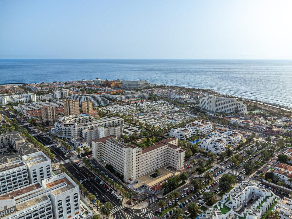 Property building, Beach, City view, Sea view, Location