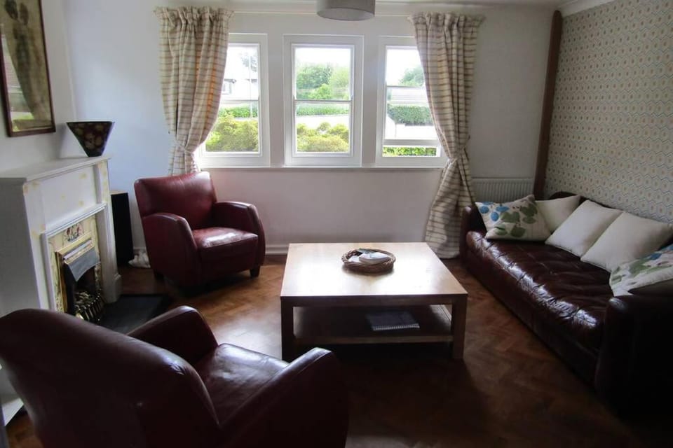 Lovely 3 Bed House Close to Carlyon Bay Beach! House in England