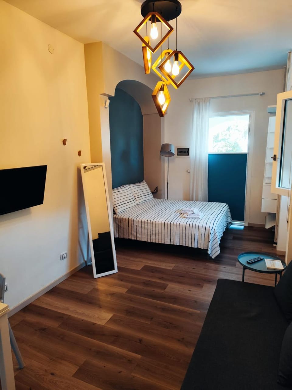 Bed, Photo of the whole room, Bedroom, towels, wardrobe