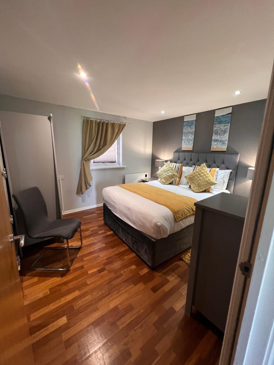 Bed, Photo of the whole room, Bedroom, wardrobe