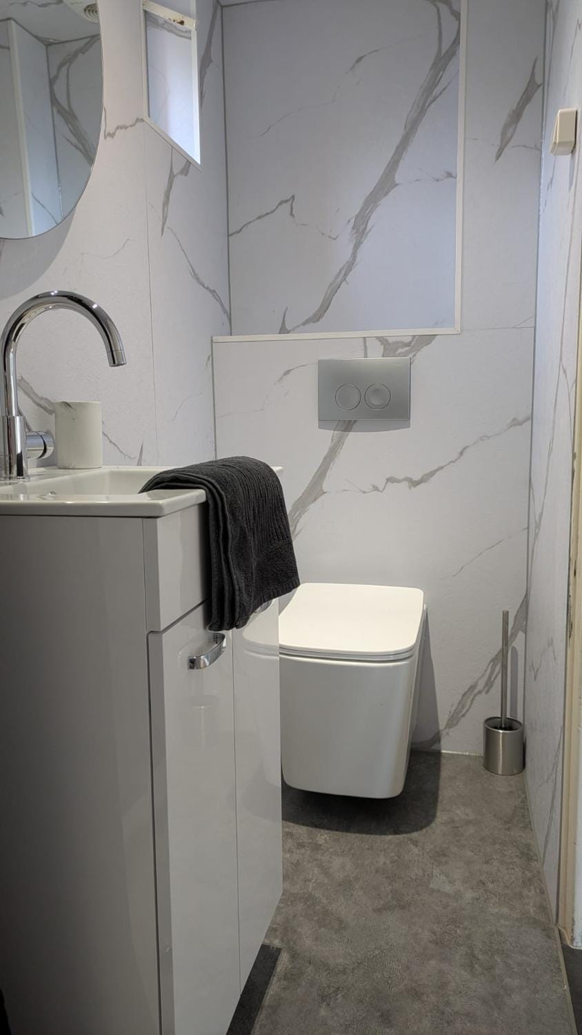 Toilet, Bathroom