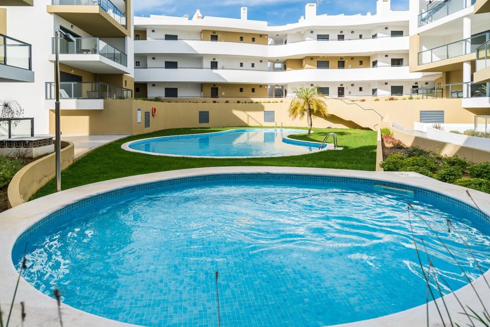 Property building, Swimming pool