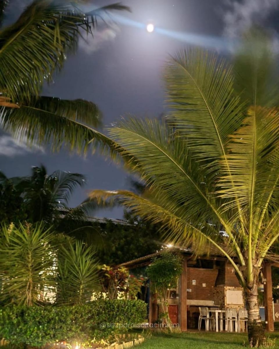 Itacimirim village pé na areia House in State of Bahia