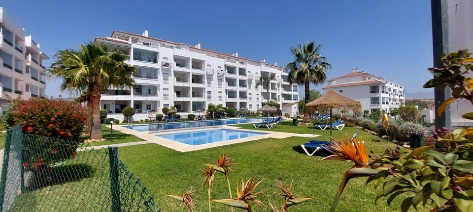 Beautiful Apartment Sea&Mountains Views Apartment in Costa del Sol