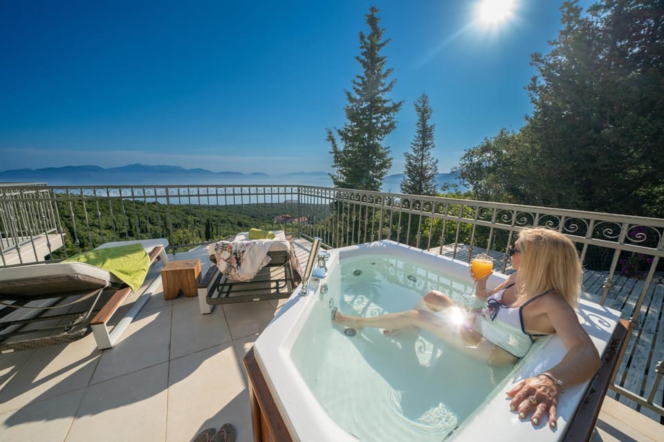 Natural landscape, Hot Tub, Balcony/Terrace, Sea view, sunbed