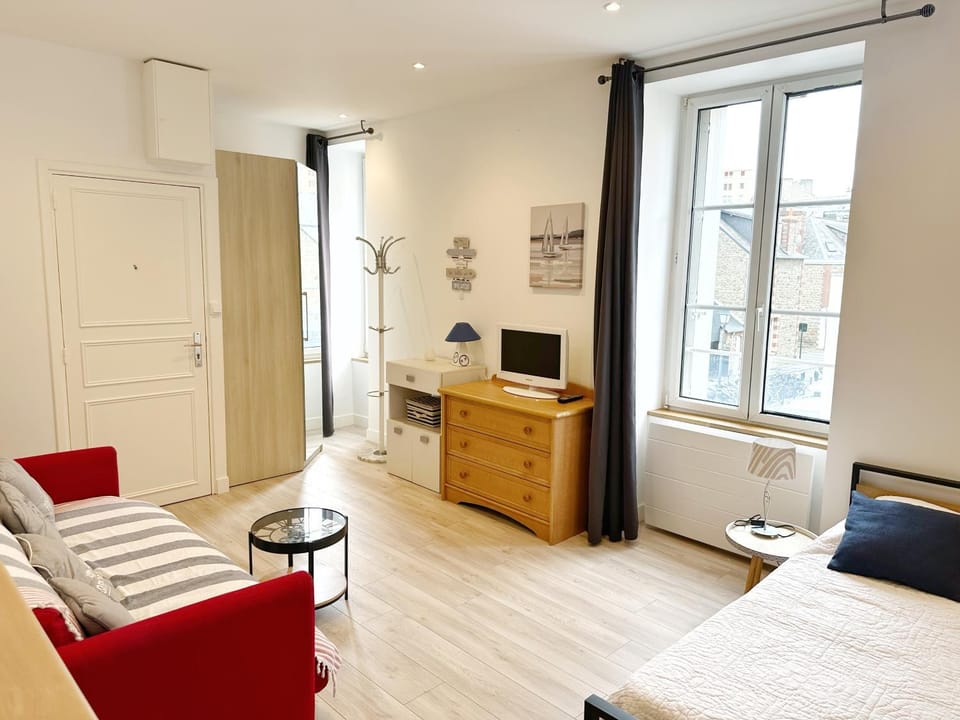 Les Saules Apartment in Dinard