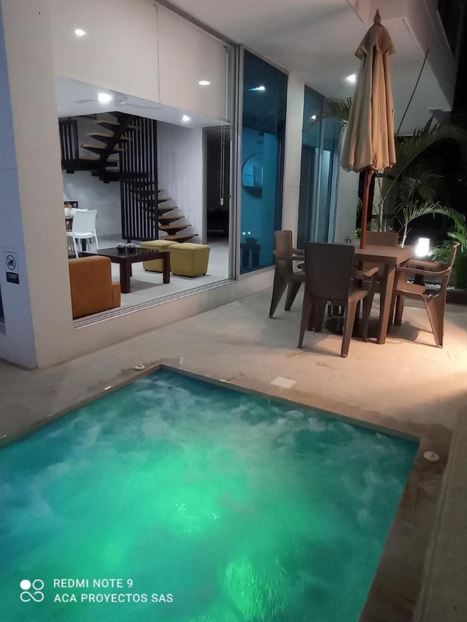 Hot Tub, Swimming pool