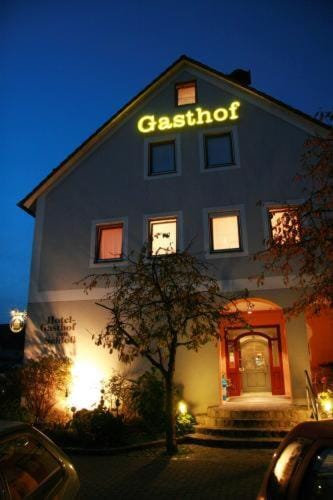 Facade/entrance, Night