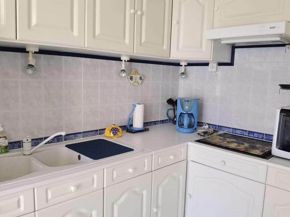 Maison 3 pièces, 5 couchages avec terrasse et piscine, parking privé, à Marseillan - FR-1-326-705 House in Marseillan