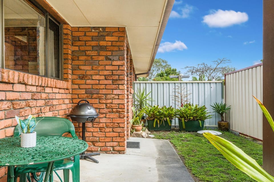 Bromeliads House in Iluka