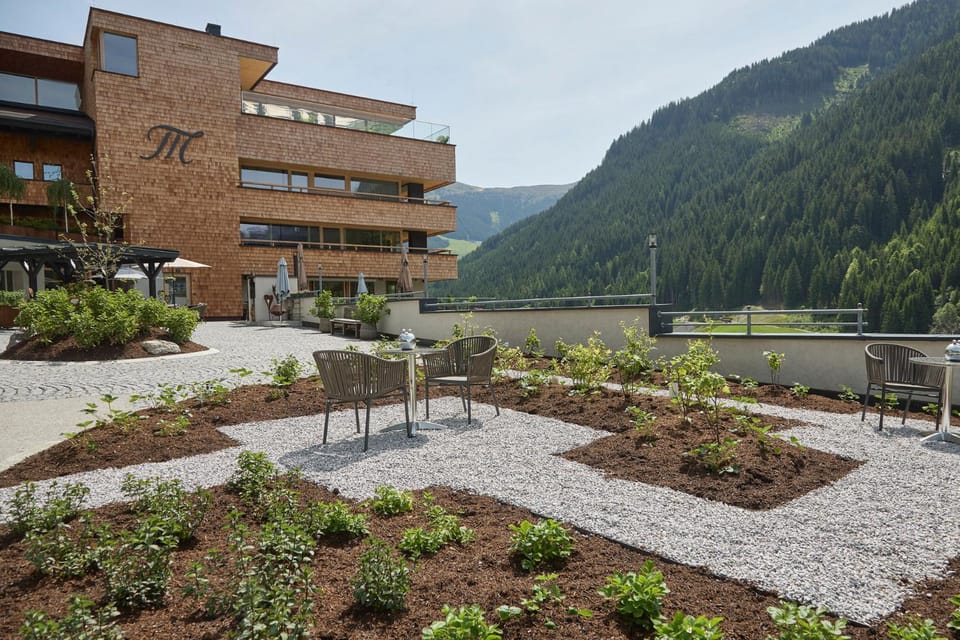 Property building, Summer