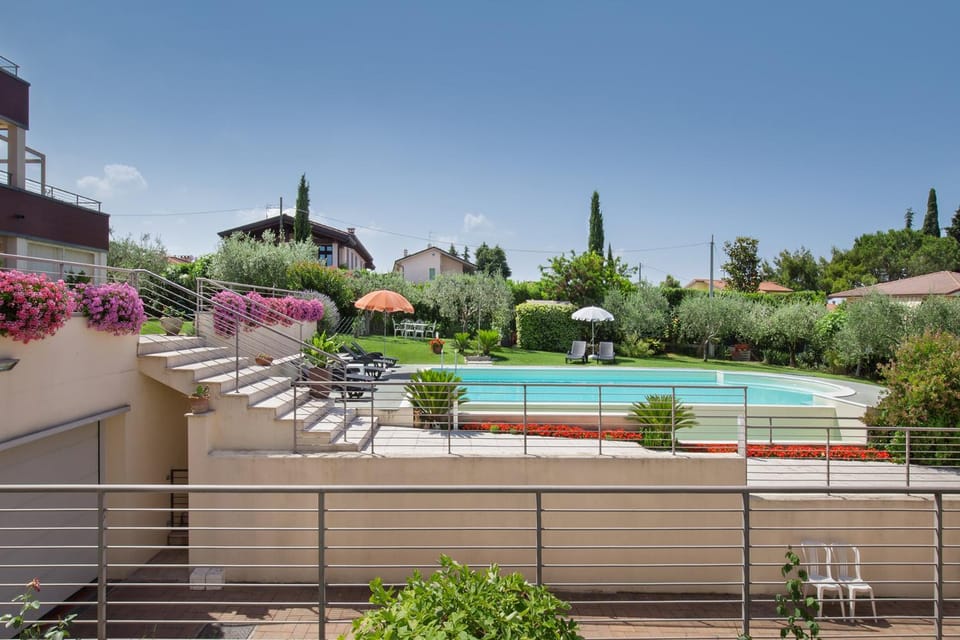 Villa Aurora-Holiday Home APT3 Apartment in Bardolino