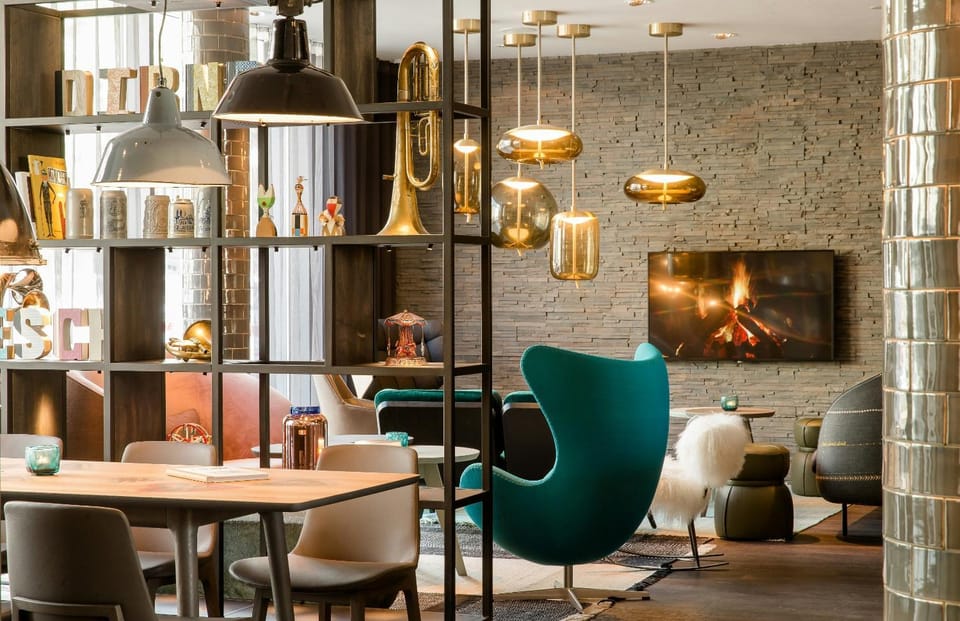 Lounge or bar