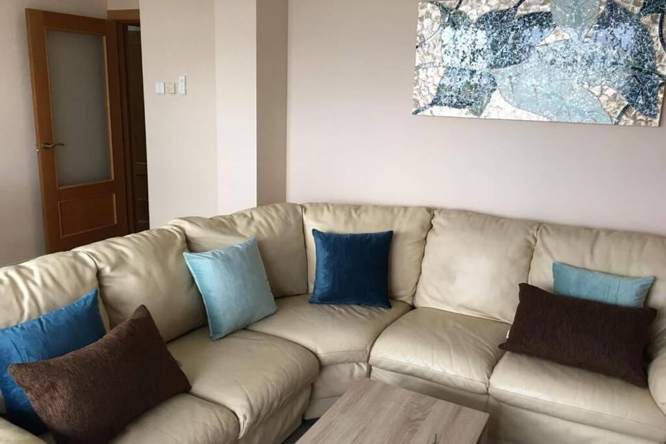 Apartamento para 5 personas frente al mar con piscina y parking Apartment in Garraf