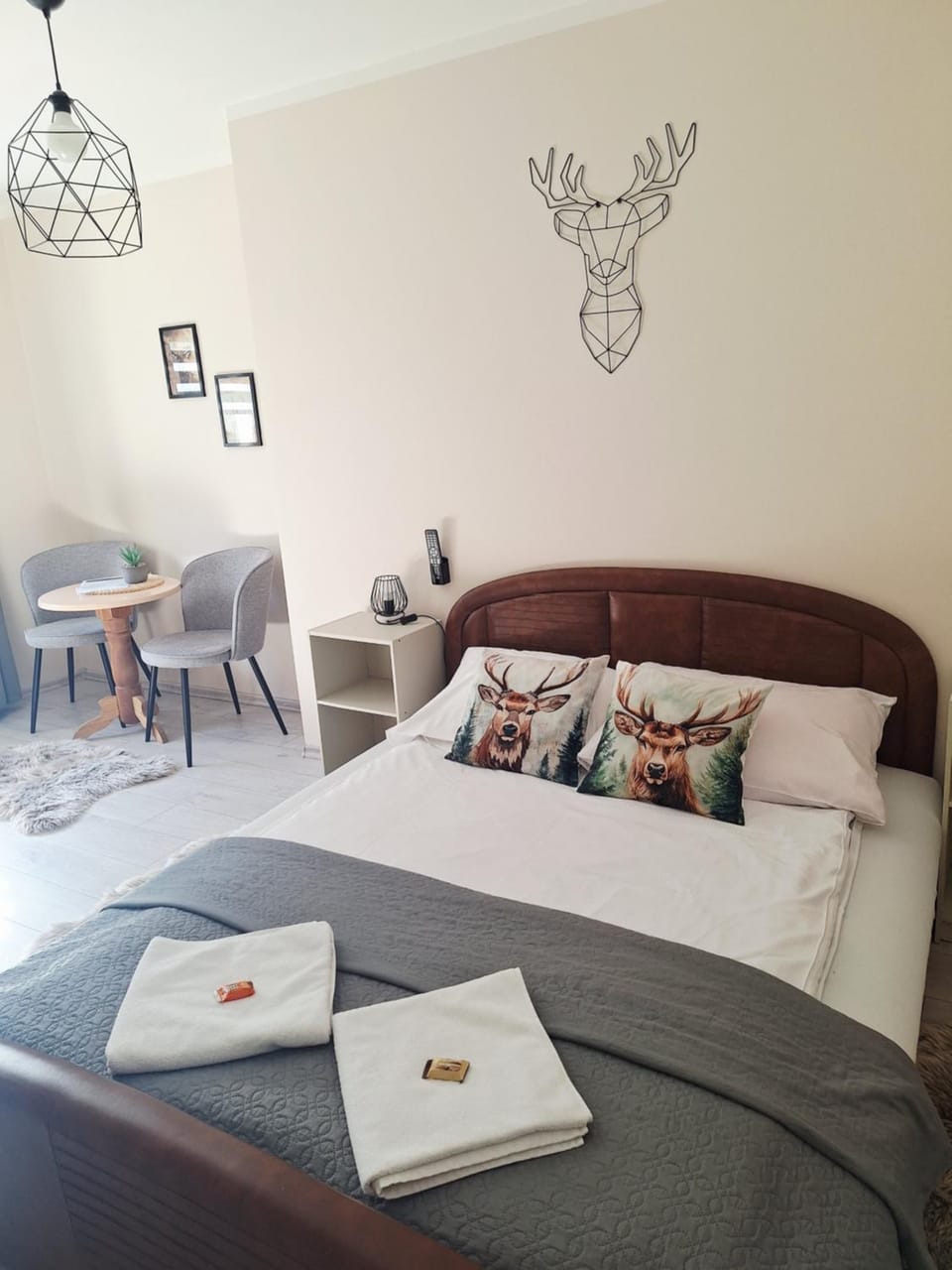 Photo of the whole room