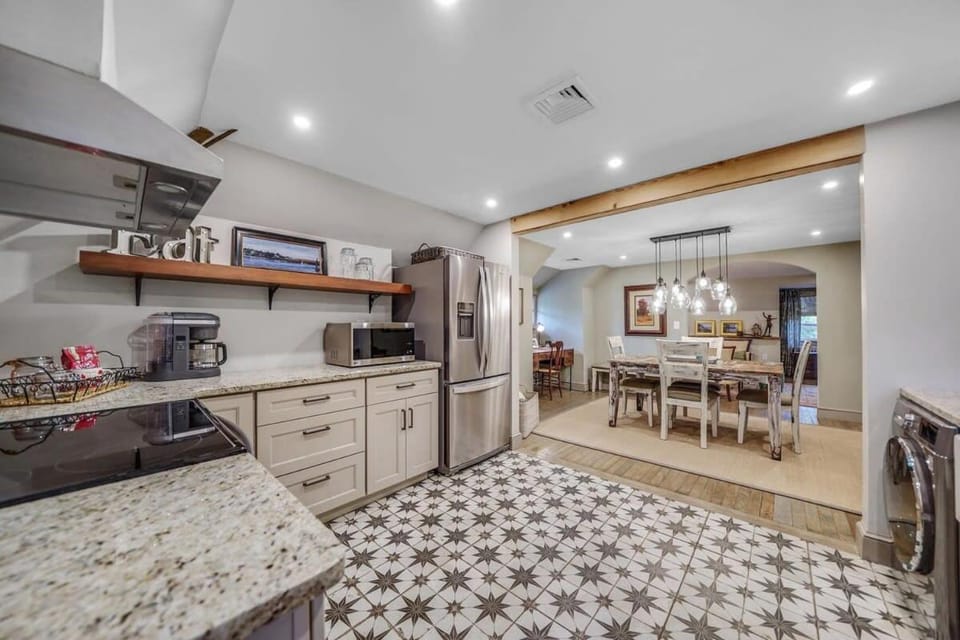 Luxury Loft in Historic Carriage House Apartment in Kennett Square