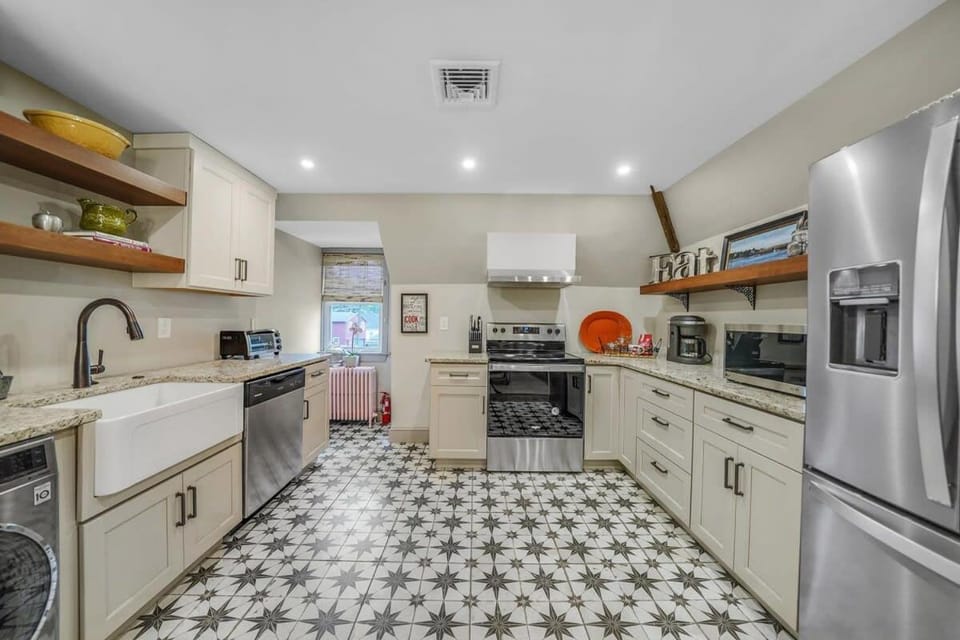 Luxury Loft in Historic Carriage House Apartment in Kennett Square