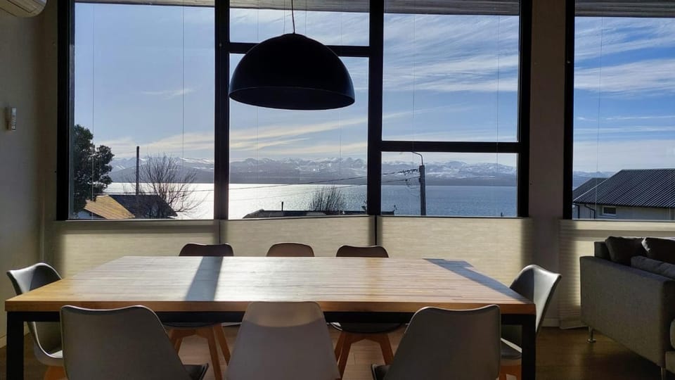 Casa Moderna con Vista al Lago House in San Carlos Bariloche
