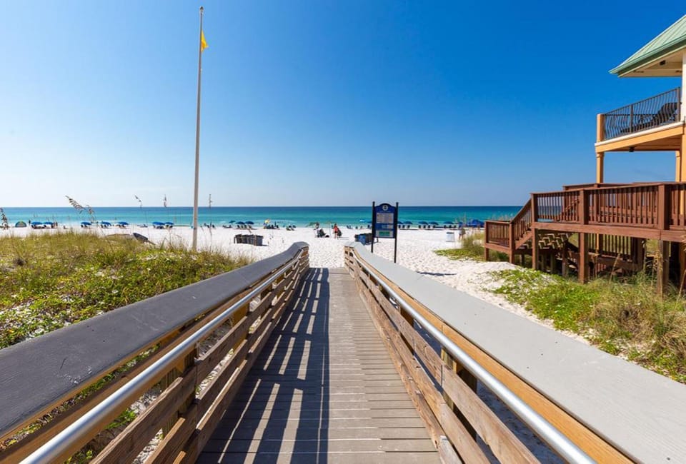 Caribbean Dunes 121 House in Destin
