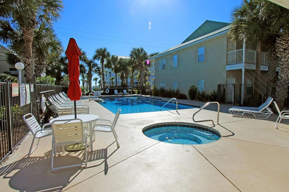 Caribbean Dunes 121 House in Destin